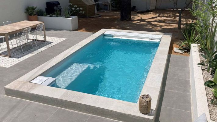 City – Piscine citadine avec volet et pose simplifiée
